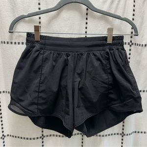LULULEMON Hotty Hot lined shorts